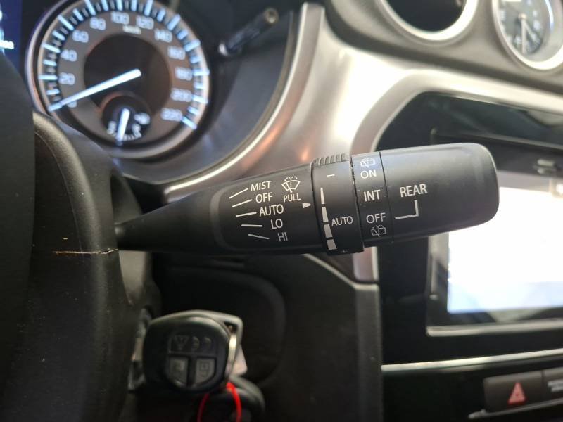 Suzuki Vitara - Photo 23