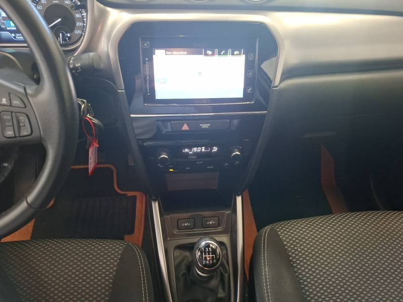 Suzuki Vitara - Photo 34