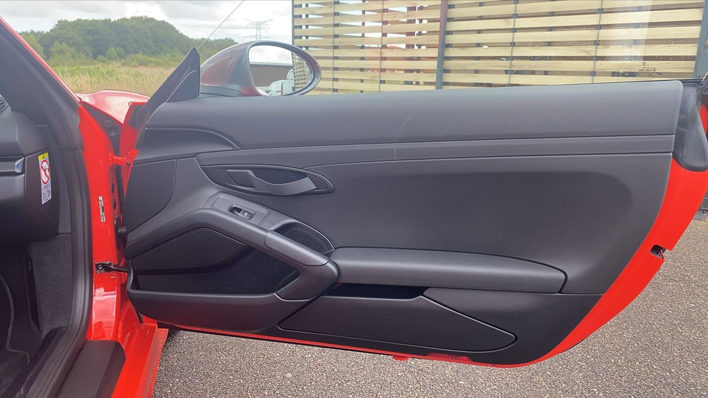 Porsche 718 Boxster - Photo 23