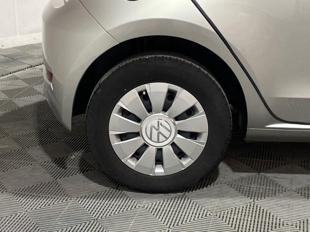 Volkswagen Up! - Photo 24