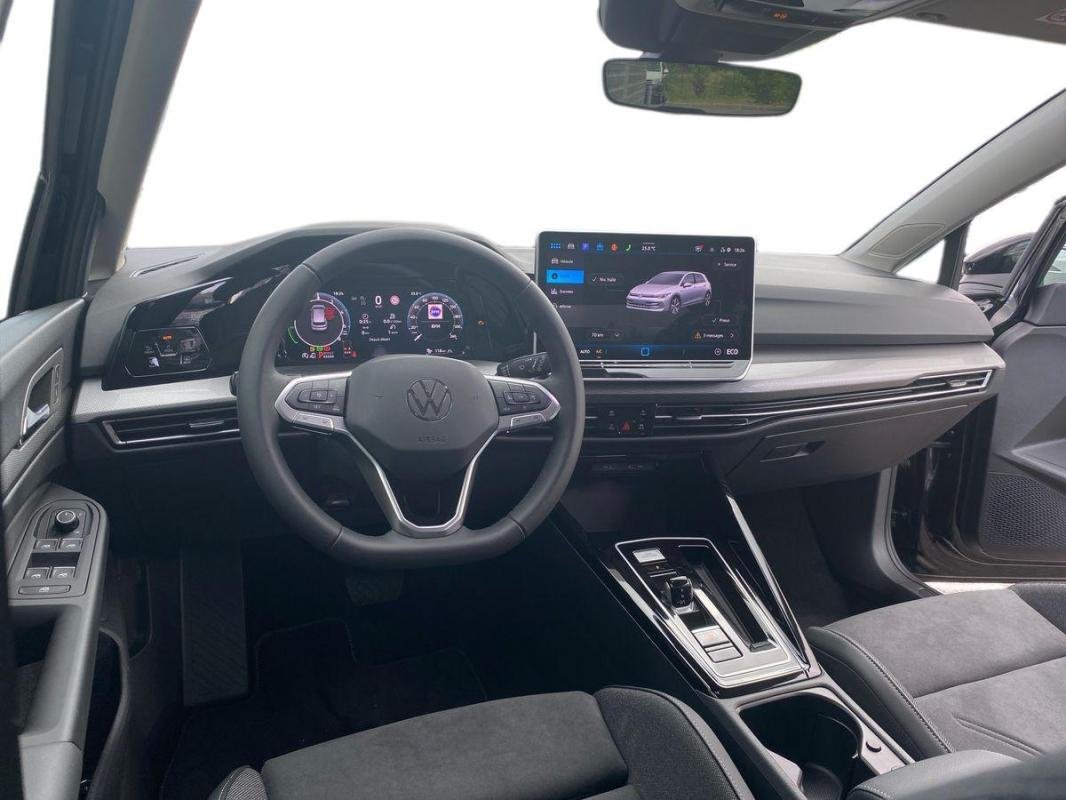 Volkswagen Golf - Photo 9