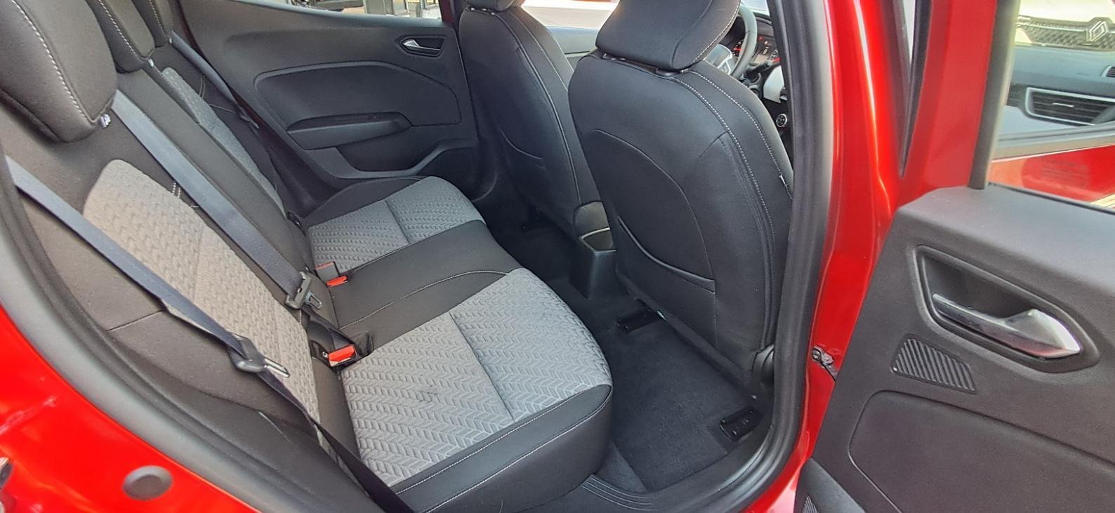 Renault Clio - Photo 11