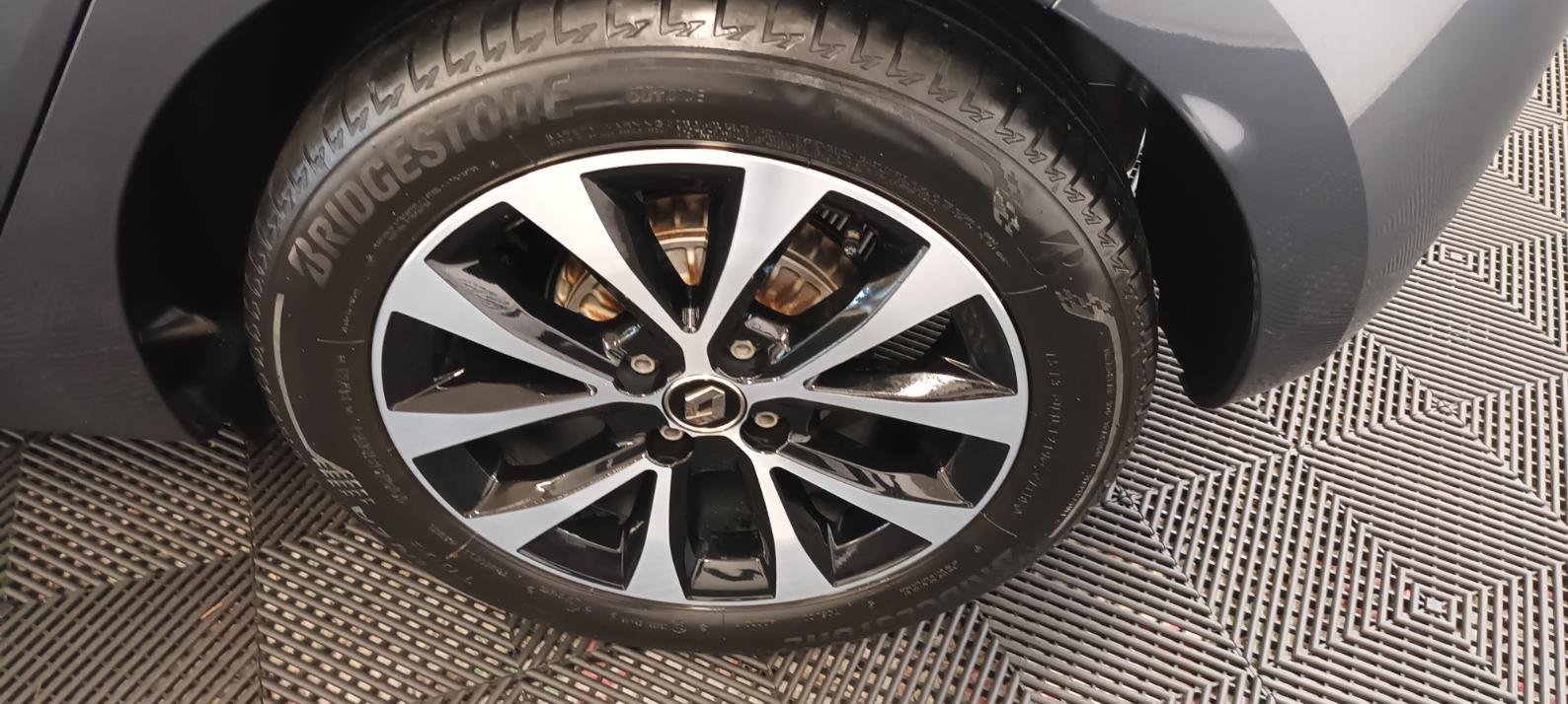 Renault Clio - Photo 10