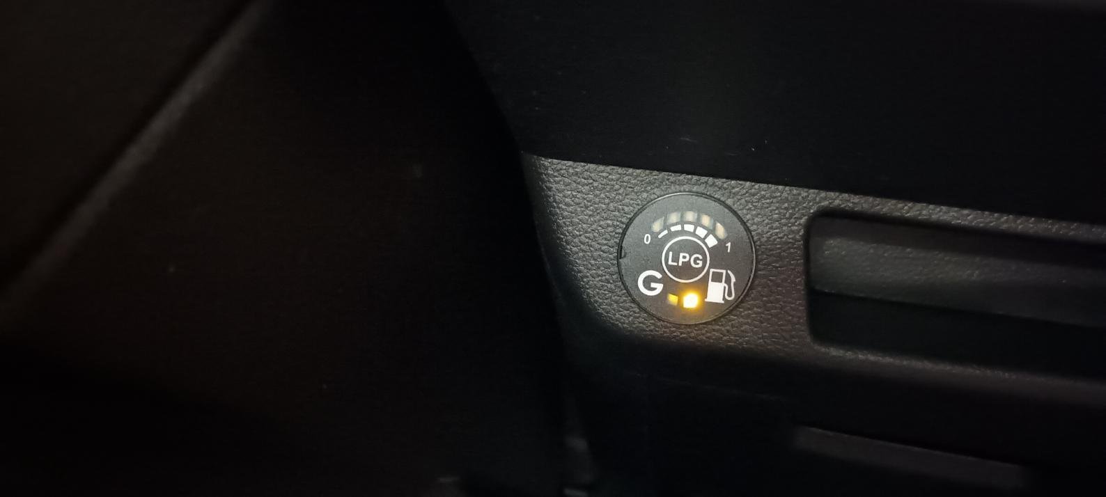 Renault Clio - Photo 4