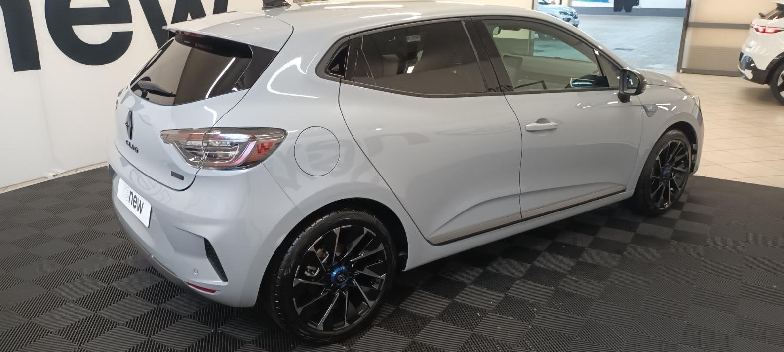 Renault Clio - Photo 18