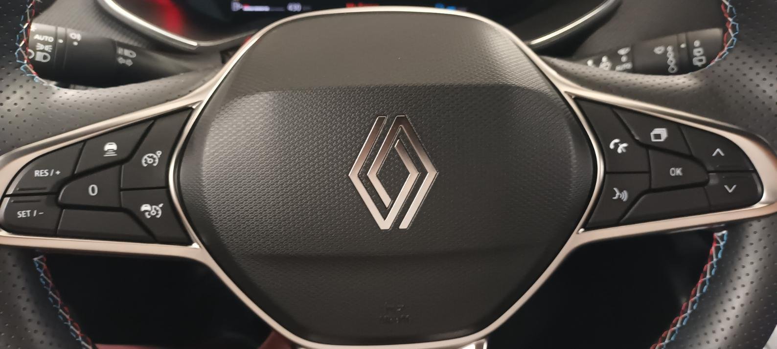 Renault Clio - Photo 4