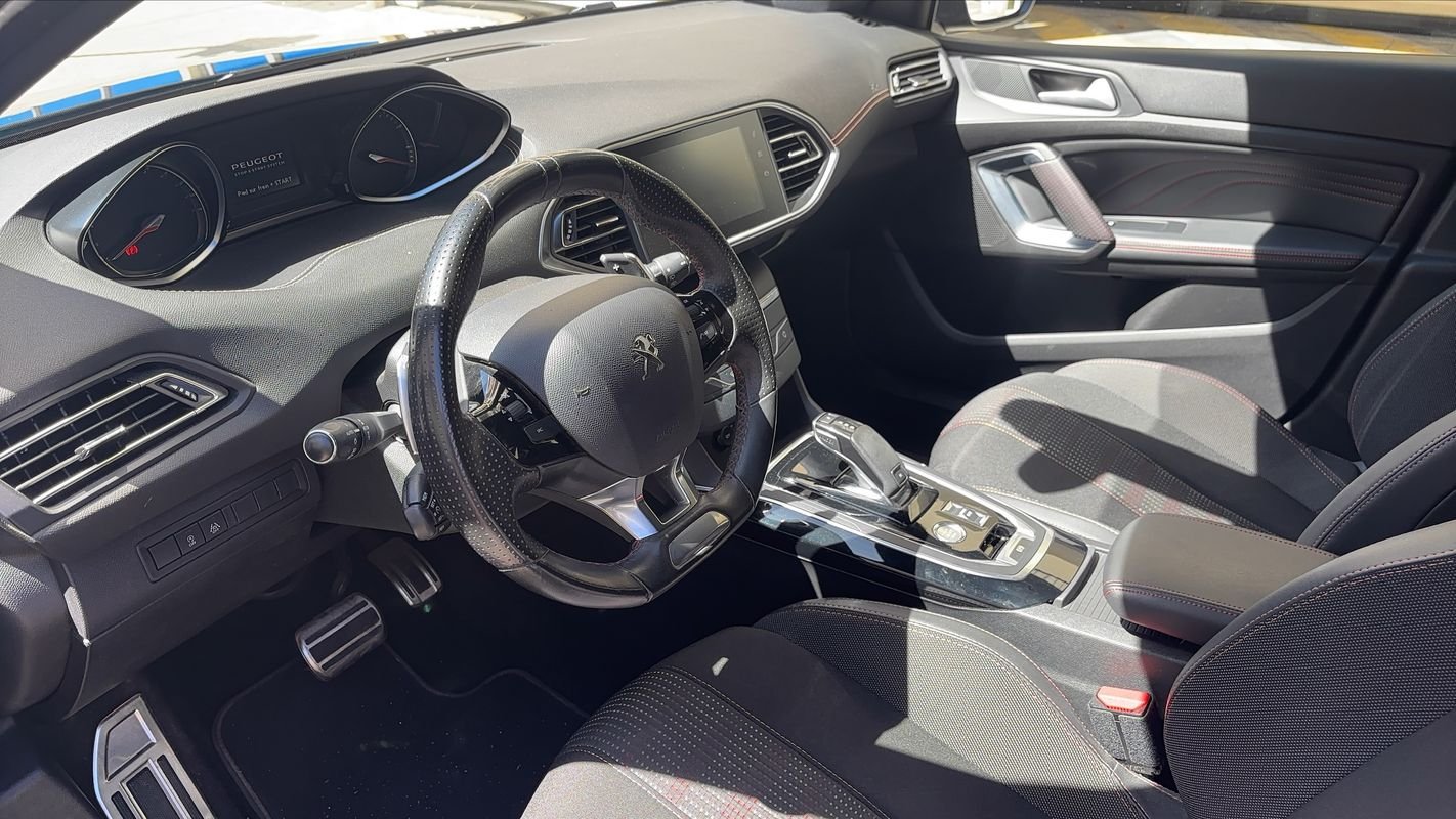 Peugeot 308 - Photo 8