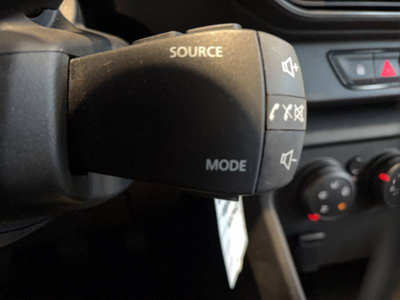 Dacia Sandero - Photo 24
