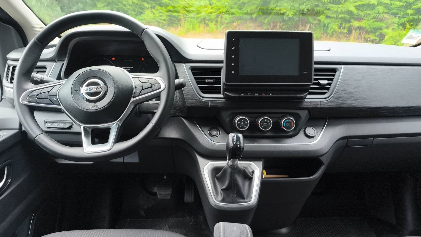 Nissan NV300 - Photo 11