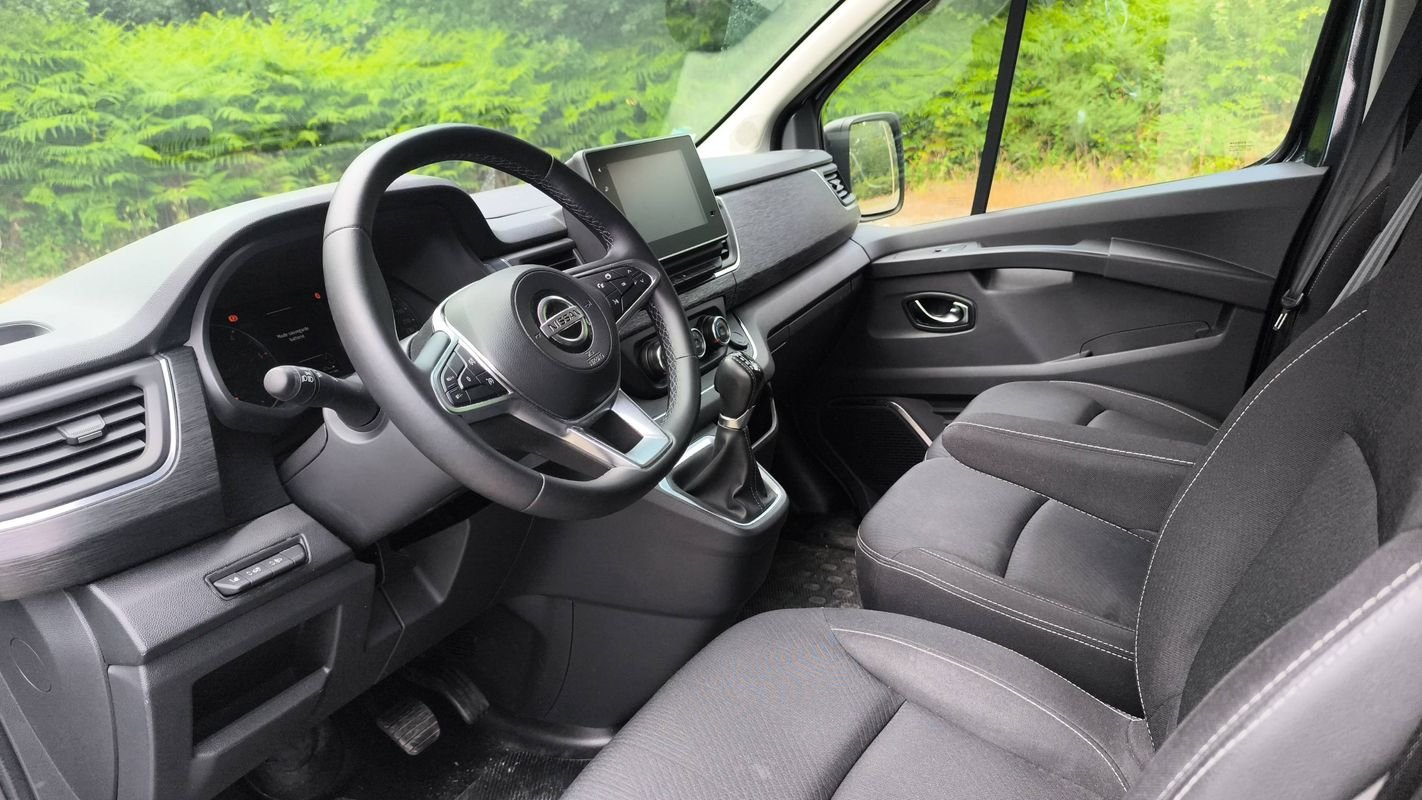 Nissan NV300 - Photo 8