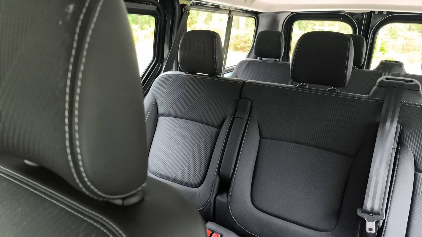Nissan NV300 - Photo 9