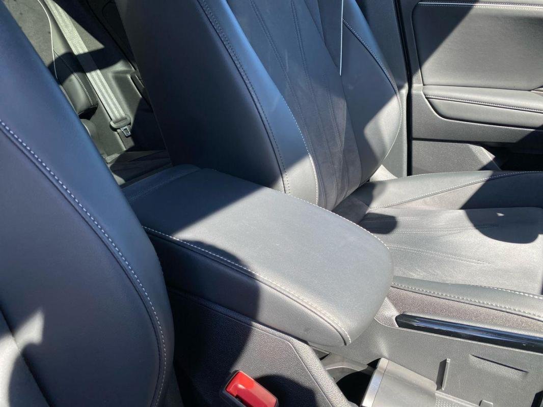 Volkswagen Tiguan - Photo 12