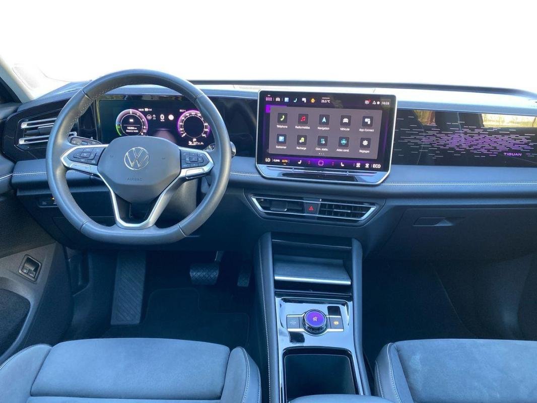 Volkswagen Tiguan - Photo 8