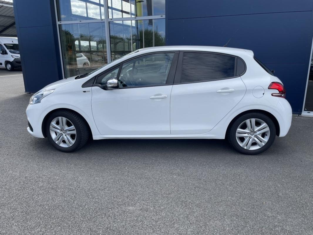 Peugeot 208 - Photo 12