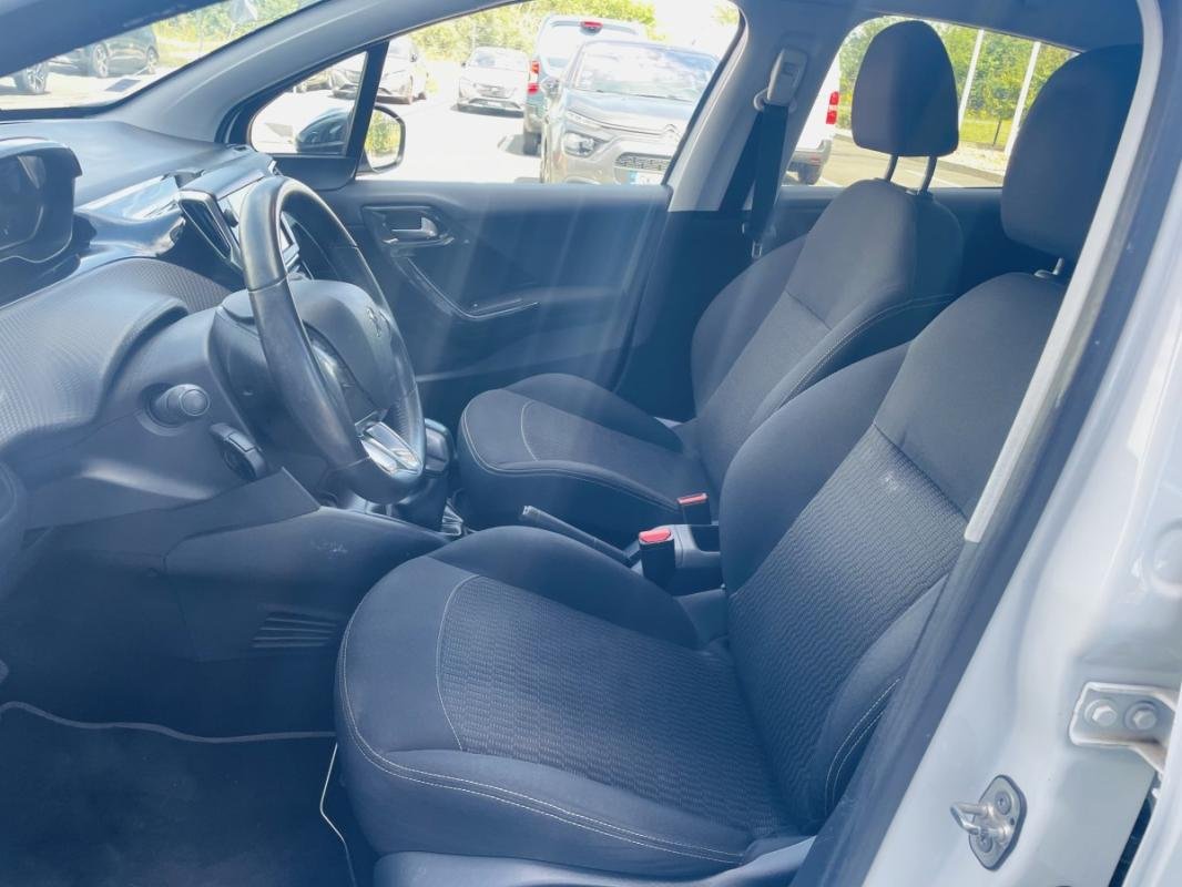 Peugeot 208 - Photo 7