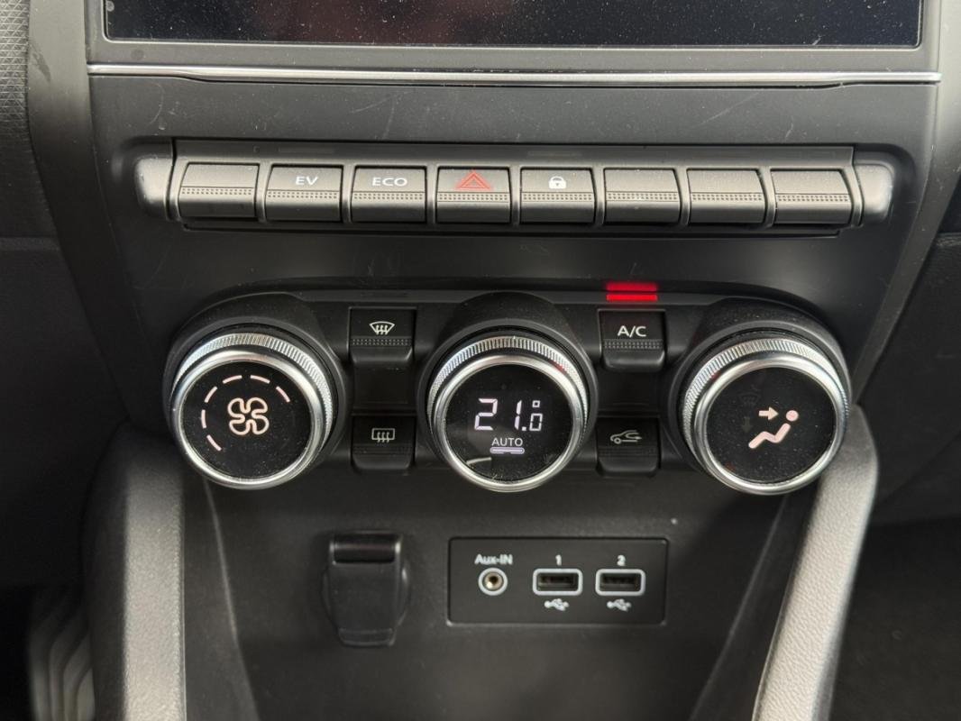 Renault Clio - Photo 16