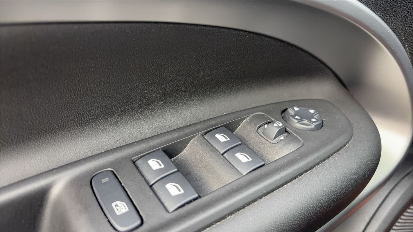 Jeep Avenger - Photo 23