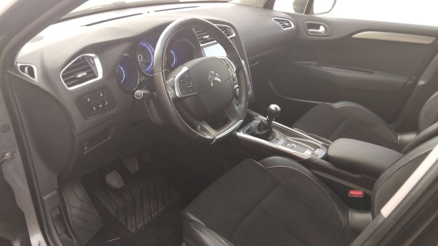 Citroën C4 - Photo 8