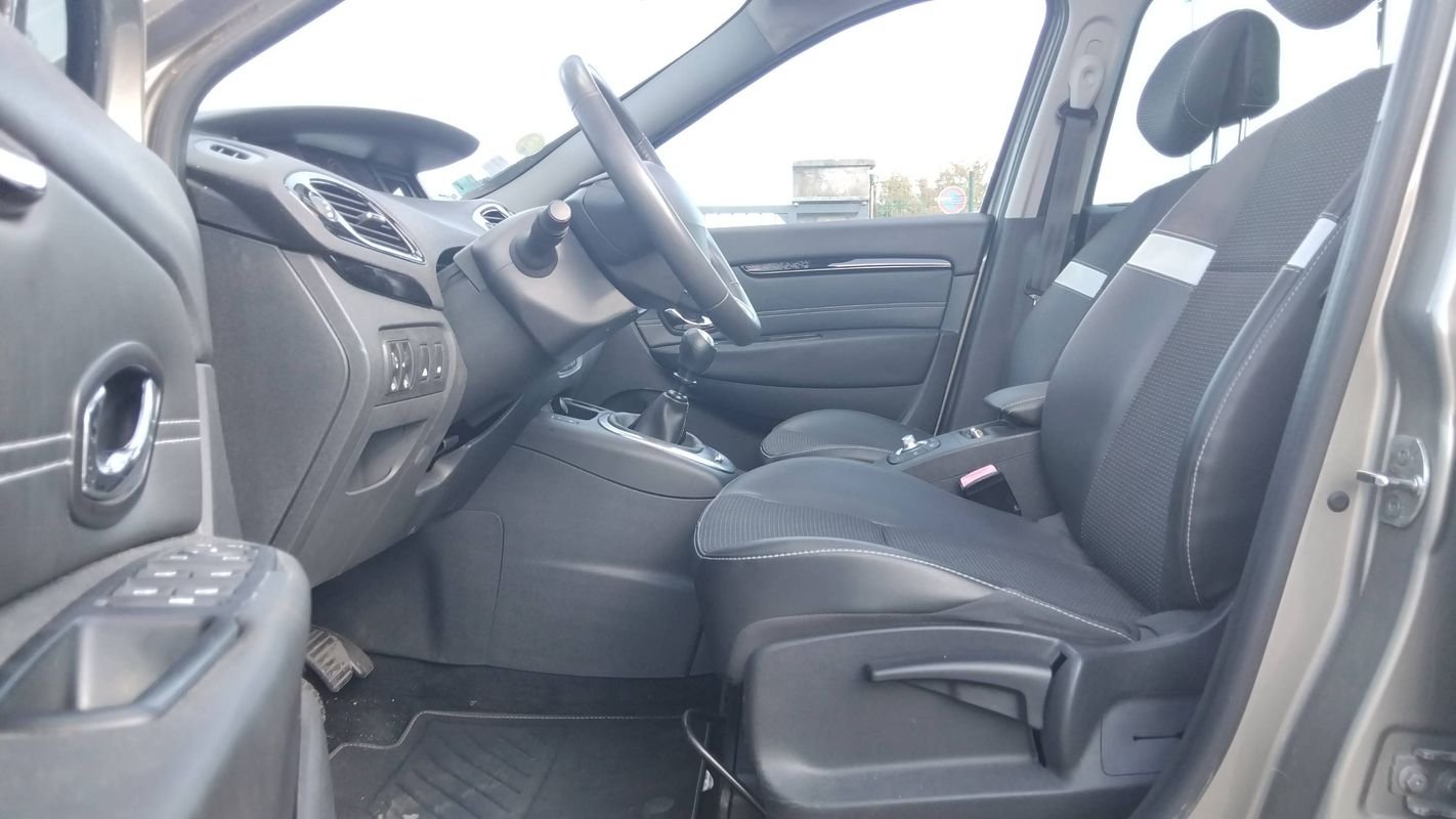 Renault Scénic - Photo 27