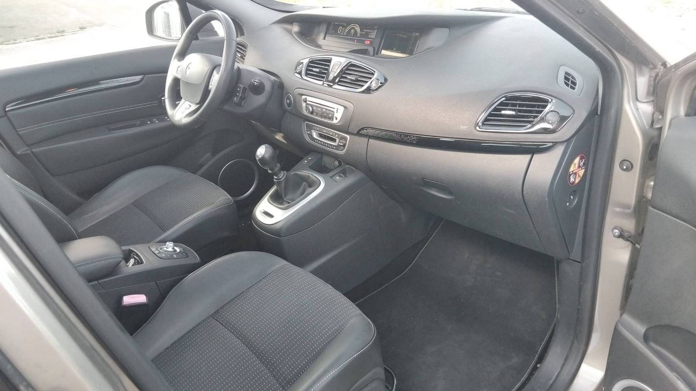 Renault Scénic - Photo 10