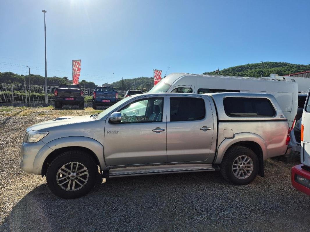 Toyota Hilux - Photo 1