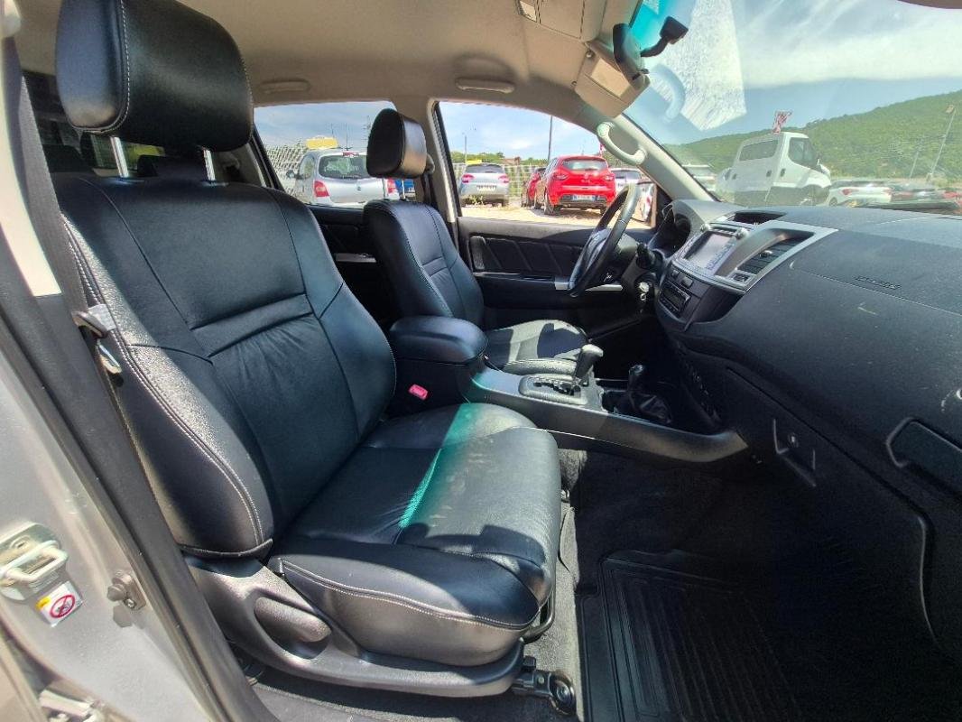 Toyota Hilux - Photo 15