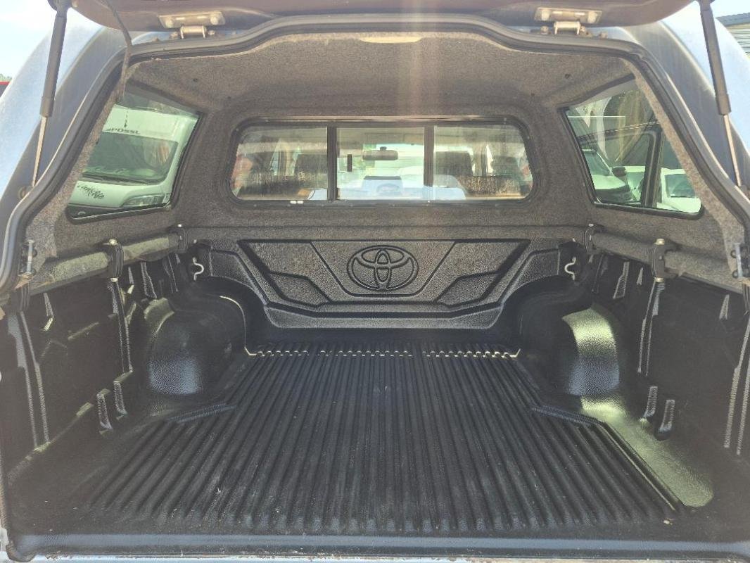 Toyota Hilux - Photo 19