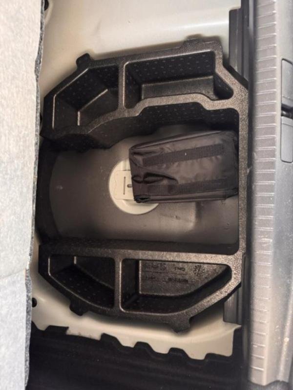 Peugeot 208 - Photo 11
