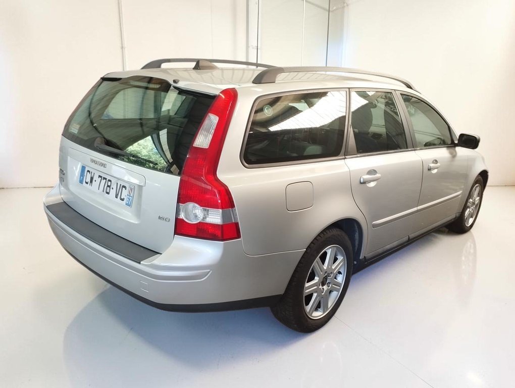 Volvo V50 - Photo 2
