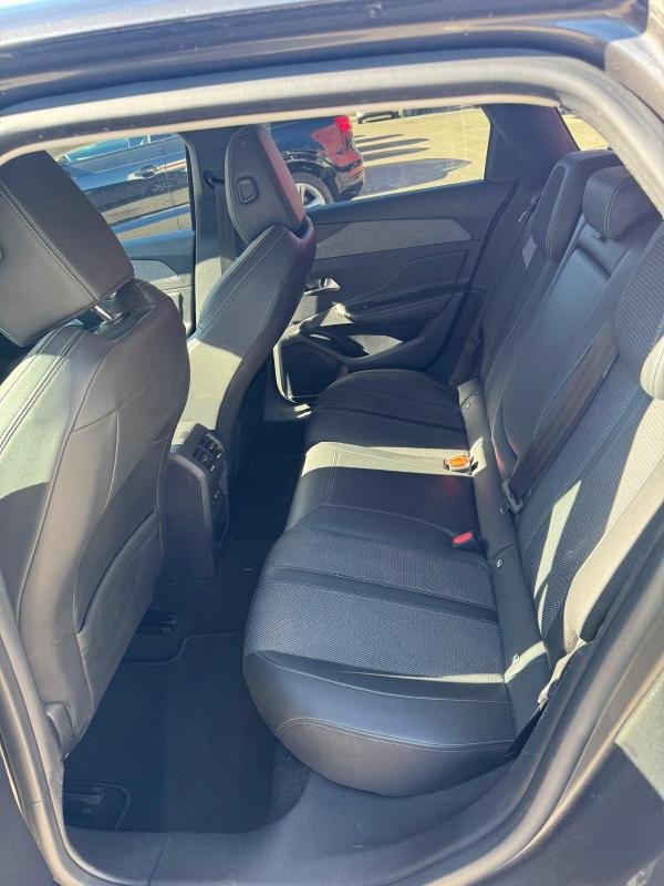 Volkswagen Tiguan - Photo 11