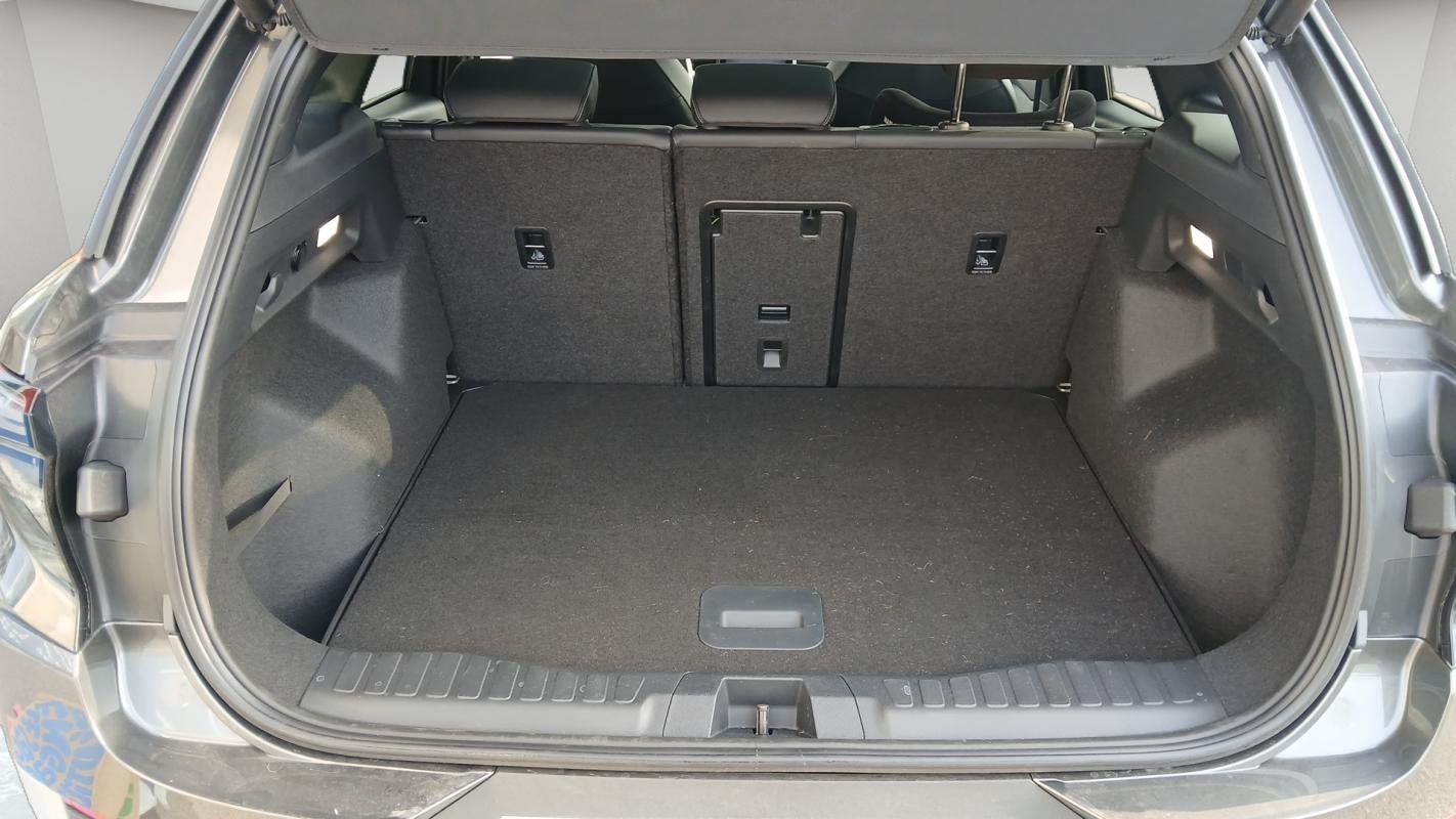 Ford Explorer - Photo 13