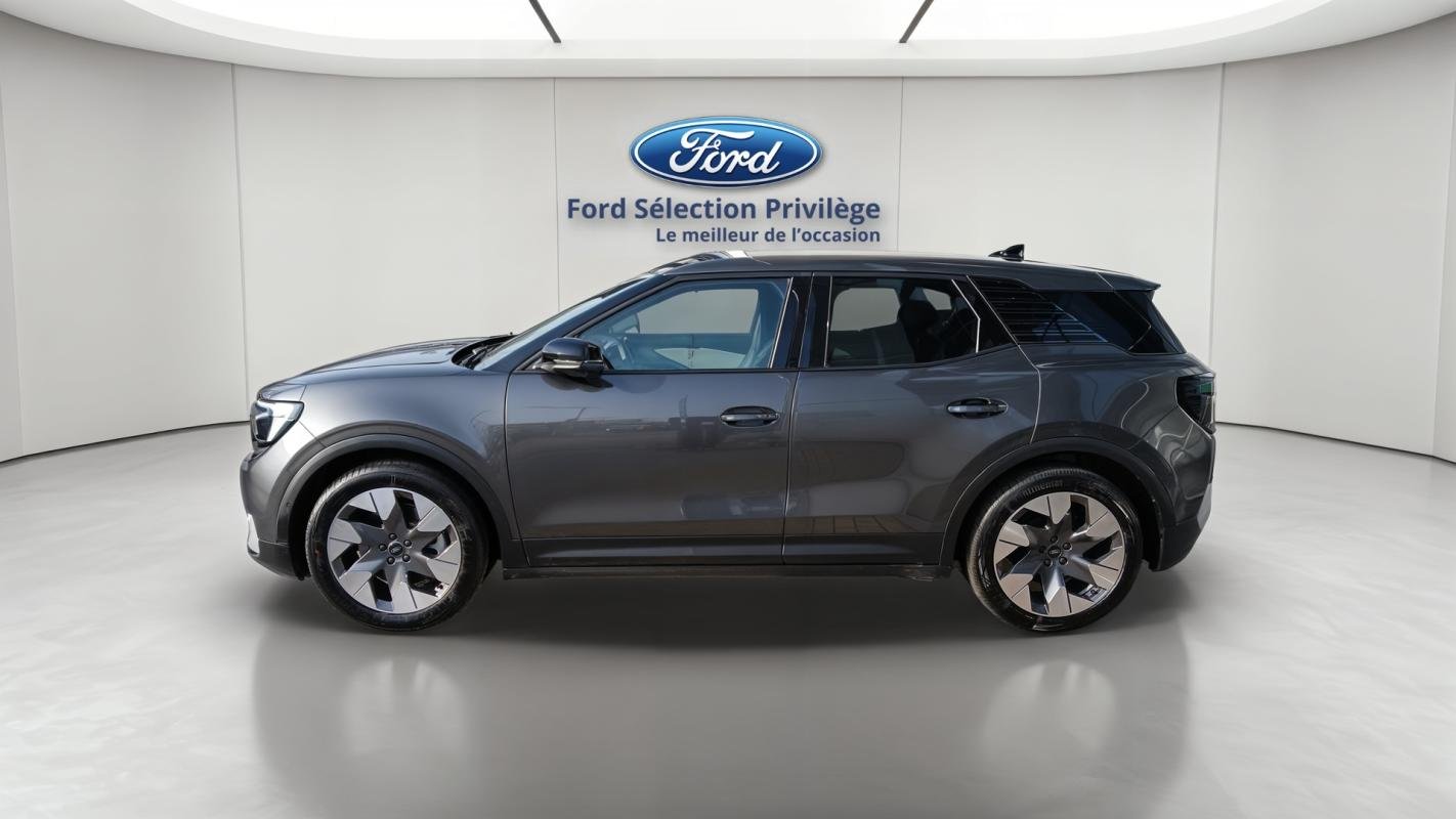 Ford Explorer - Photo 2