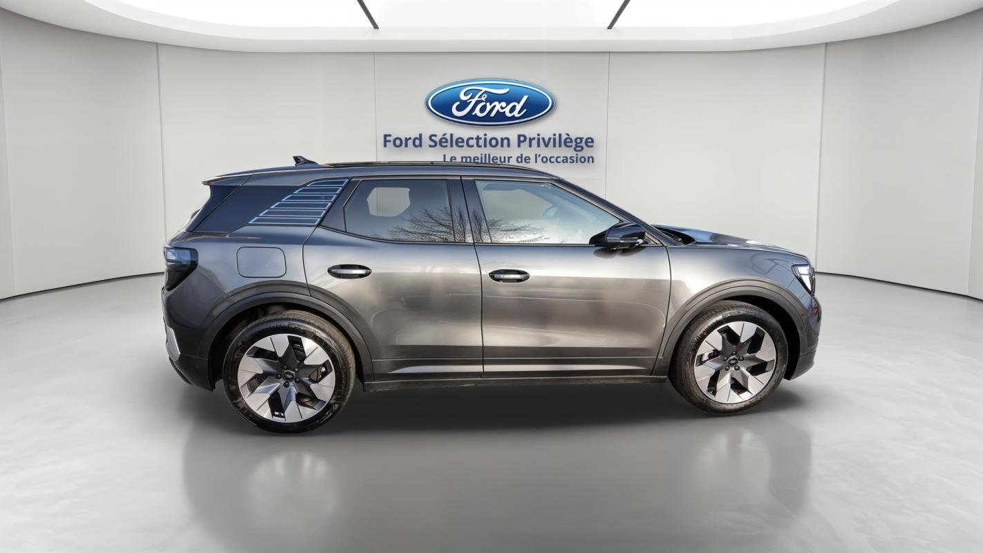 Ford Explorer - Photo 6