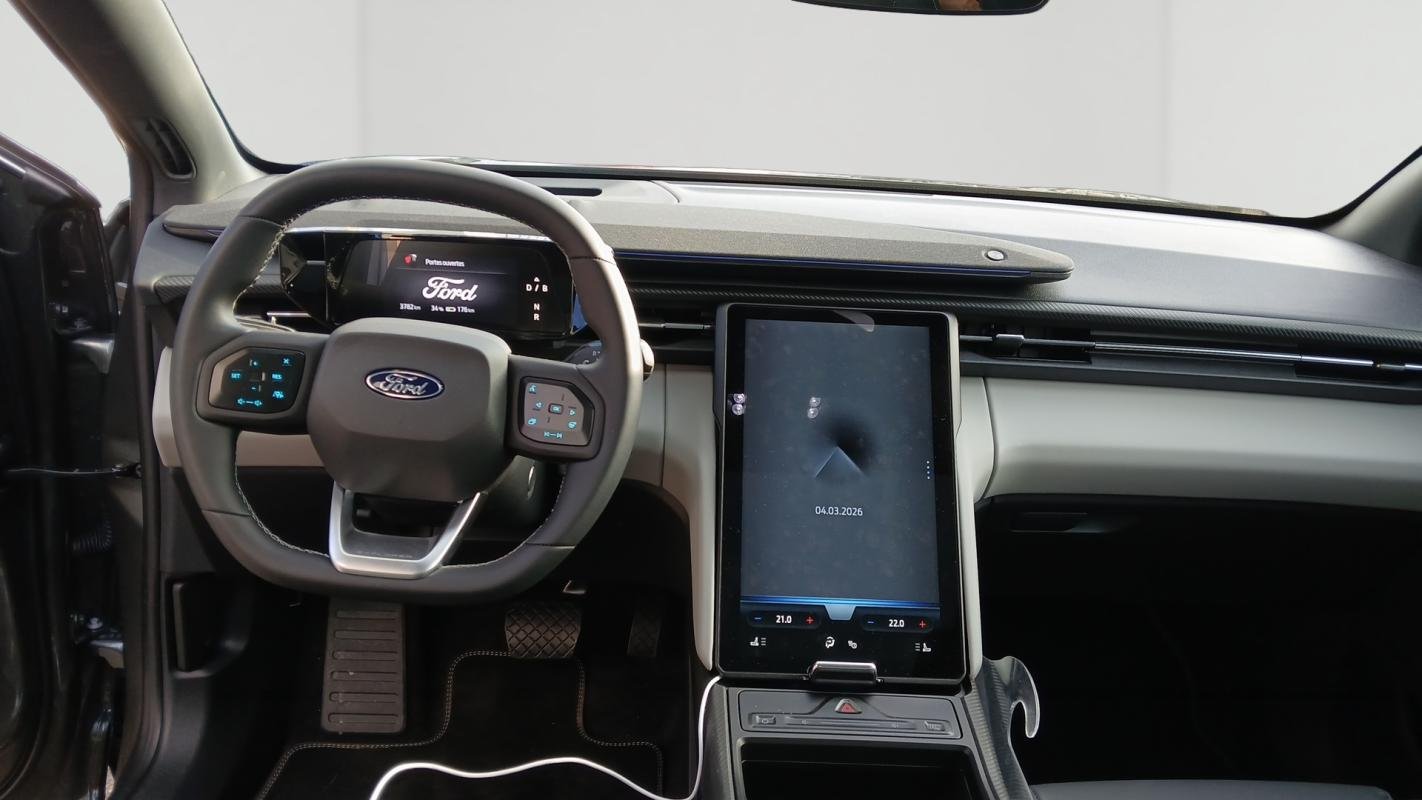 Ford Explorer - Photo 9