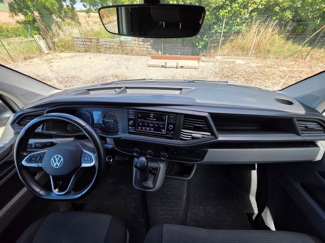 Volkswagen Transporter - Photo 11