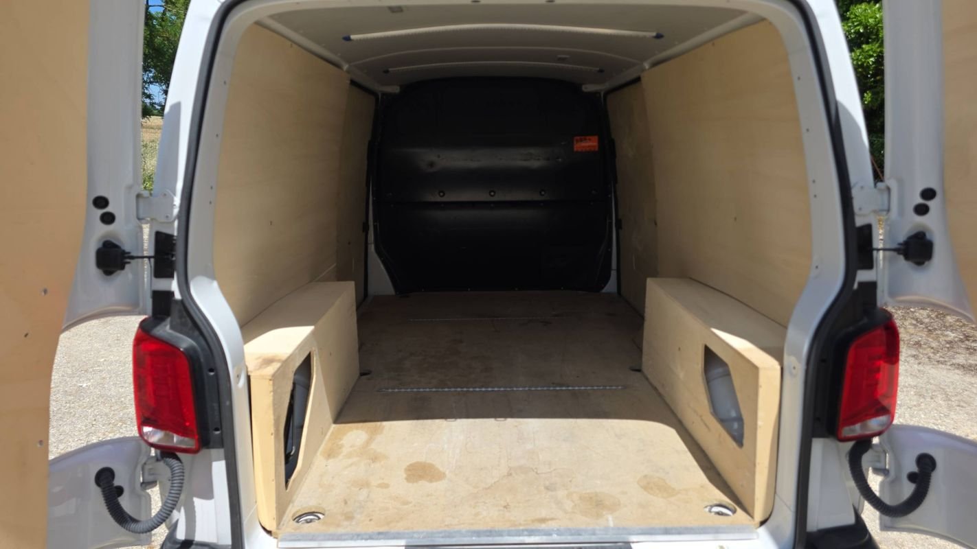Volkswagen Transporter - Photo 14