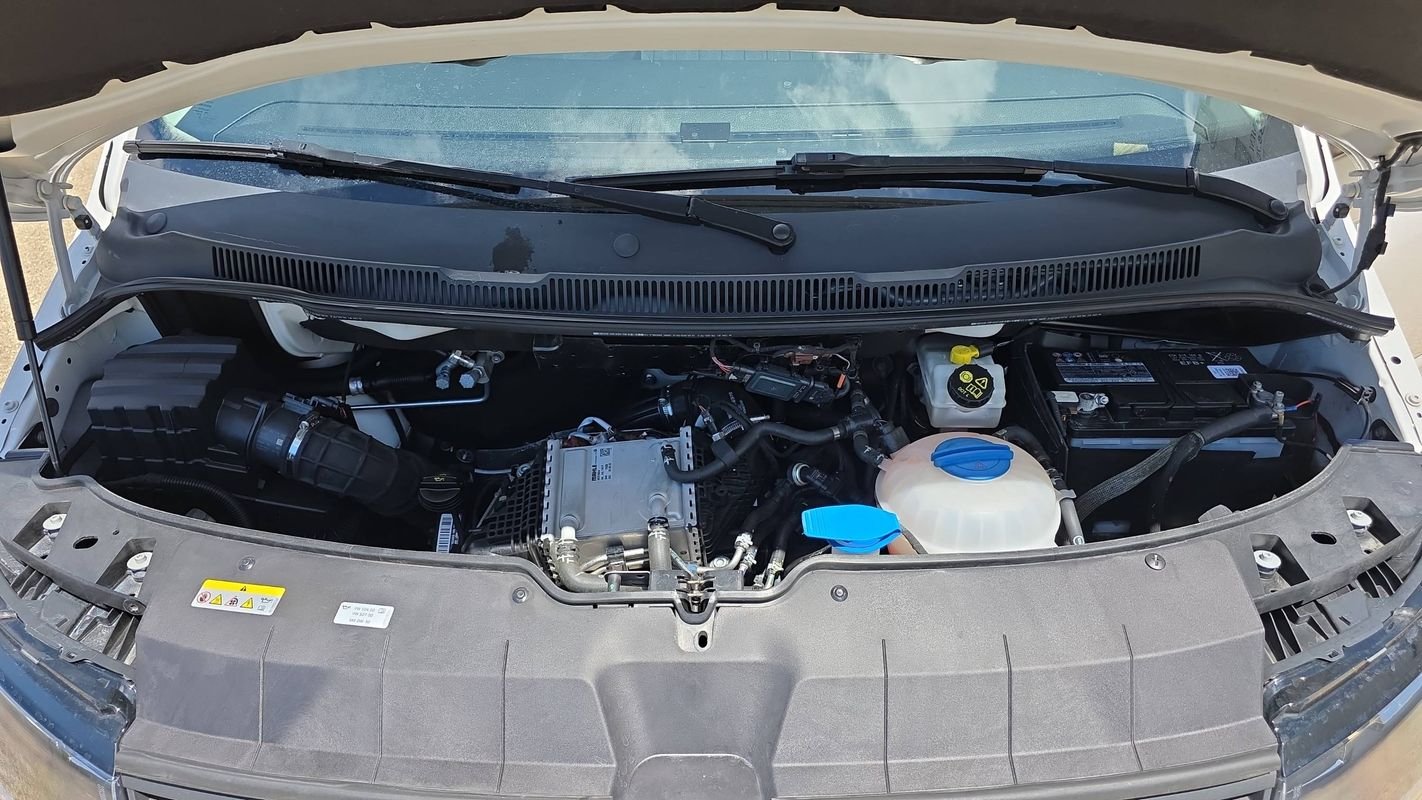 Volkswagen Transporter - Photo 15