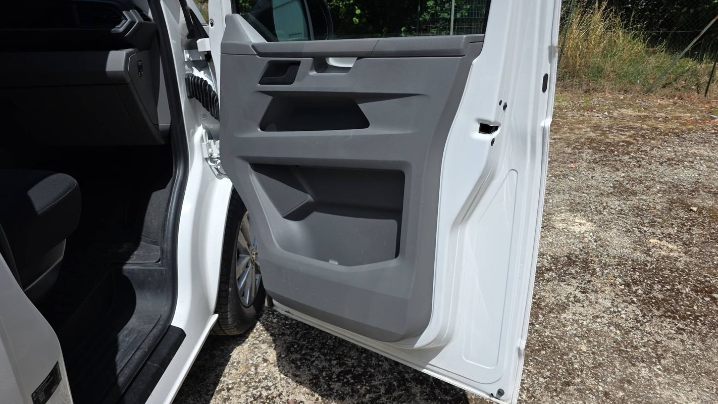 Volkswagen Transporter - Photo 23