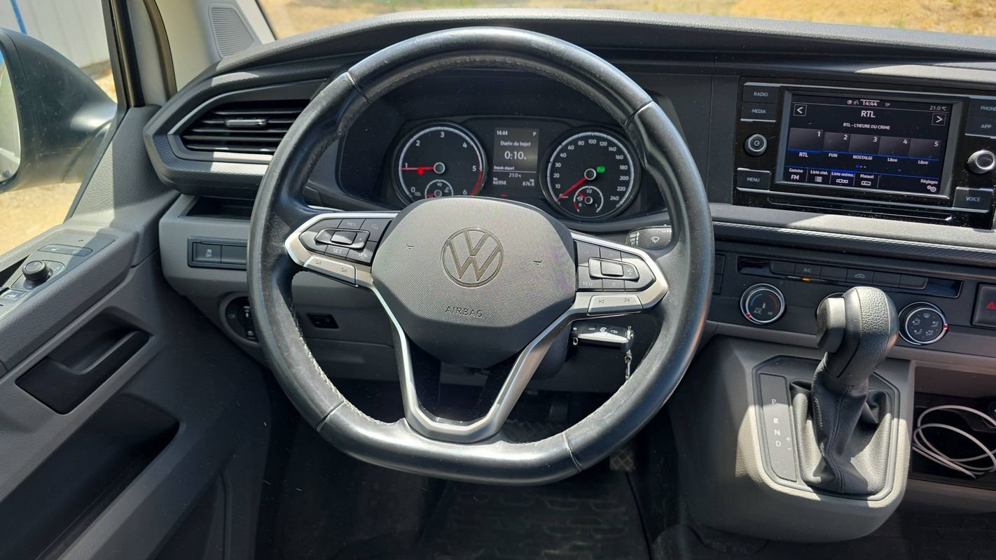 Volkswagen Transporter - Photo 24