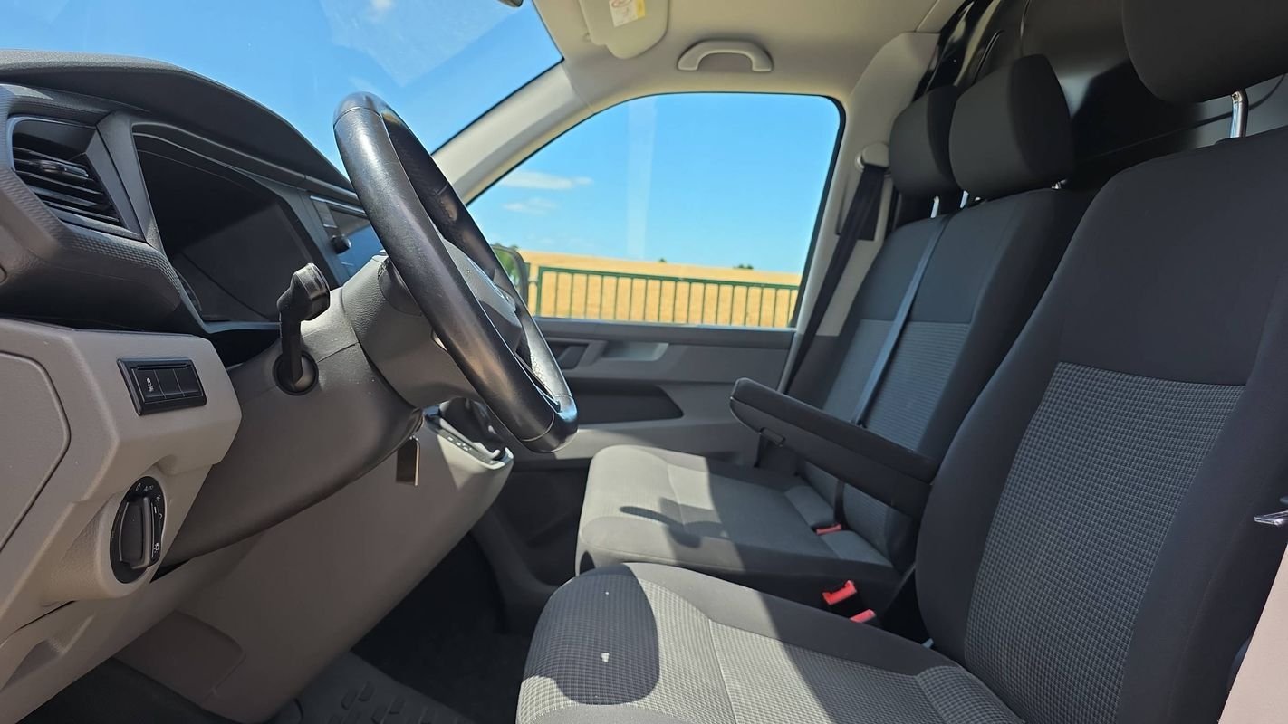 Volkswagen Transporter - Photo 26
