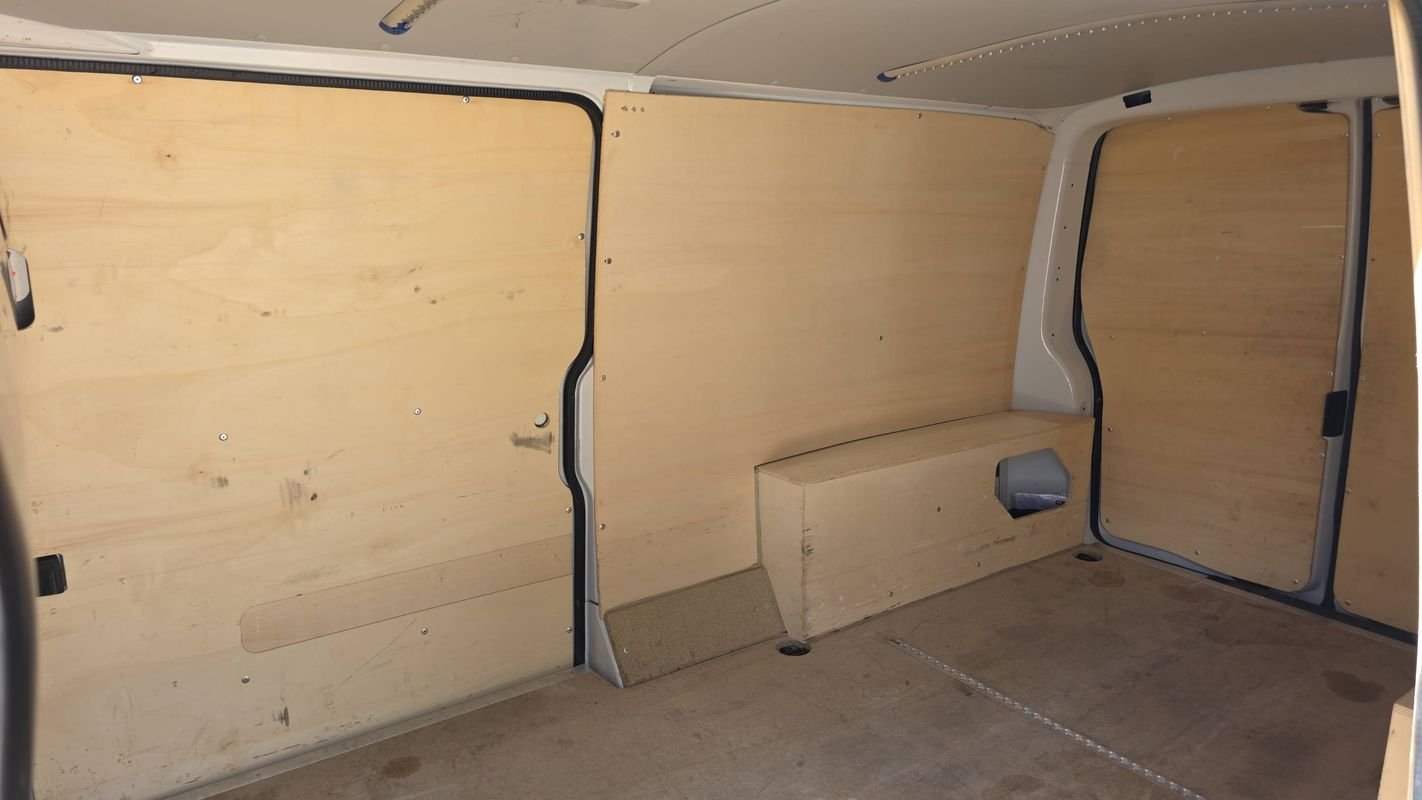 Volkswagen Transporter - Photo 9