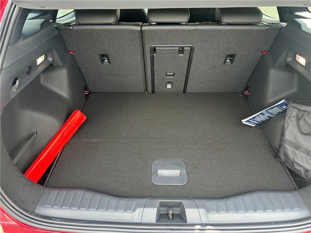 Ford Explorer - Photo 10
