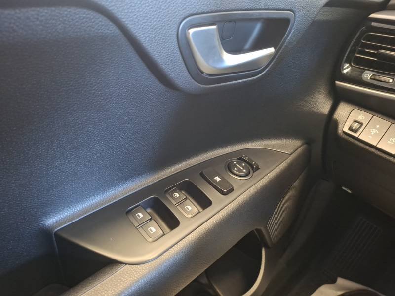 Kia Stonic - Photo 22