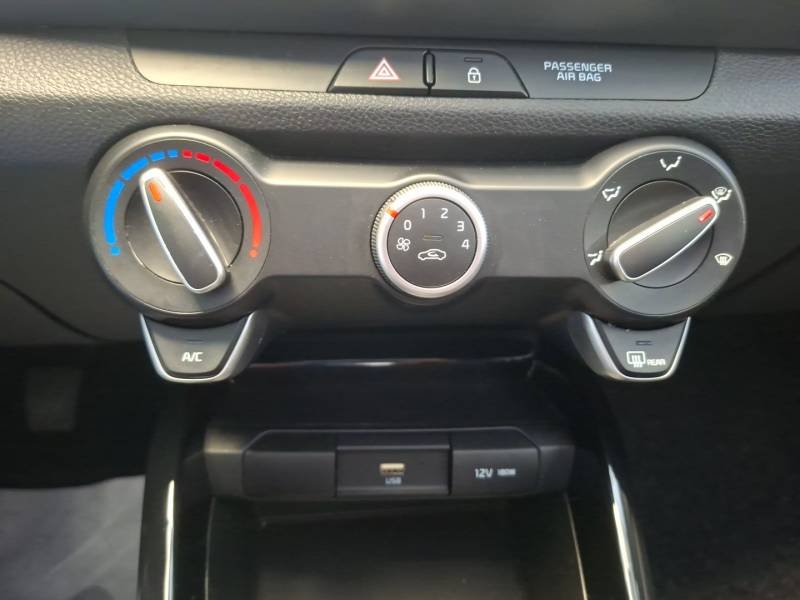 Kia Stonic - Photo 26