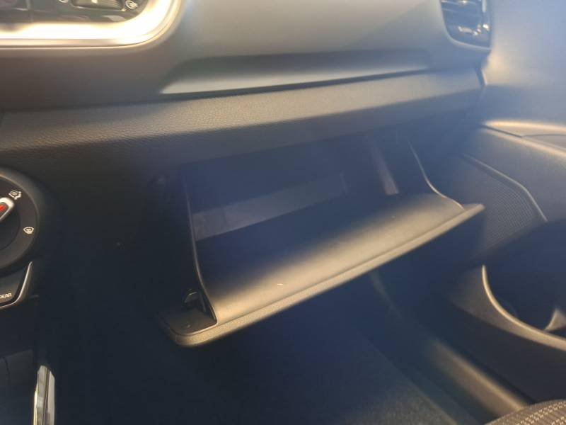 Kia Stonic - Photo 29