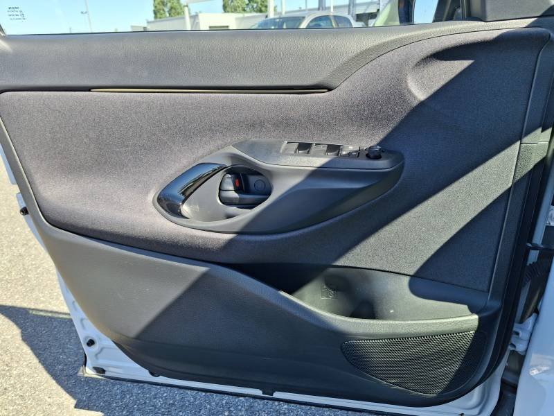 Toyota Yaris - Photo 24
