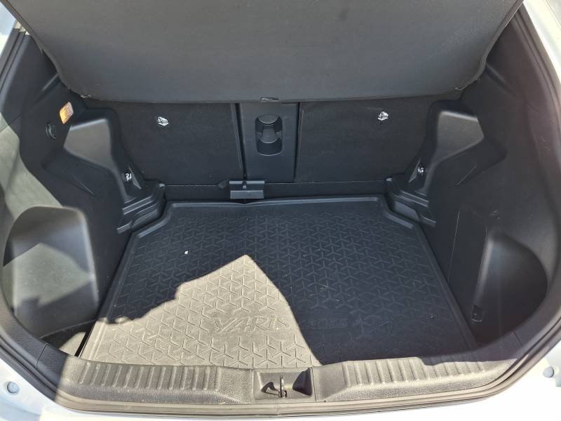 Toyota Yaris - Photo 10