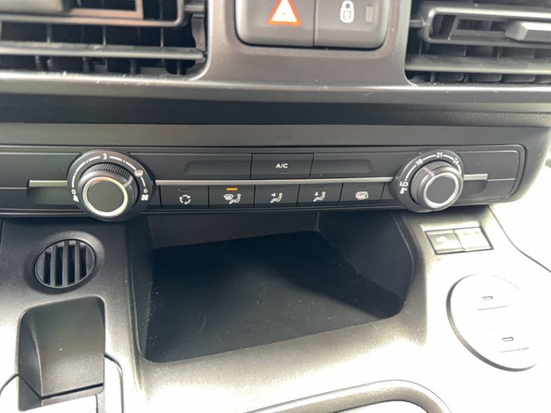 Toyota Proace City - Photo 27
