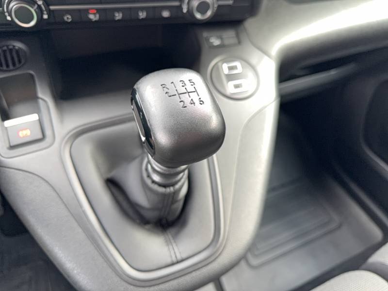 Toyota Proace City - Photo 29