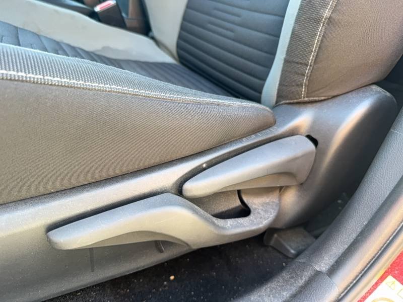 Toyota Auris - Photo 19